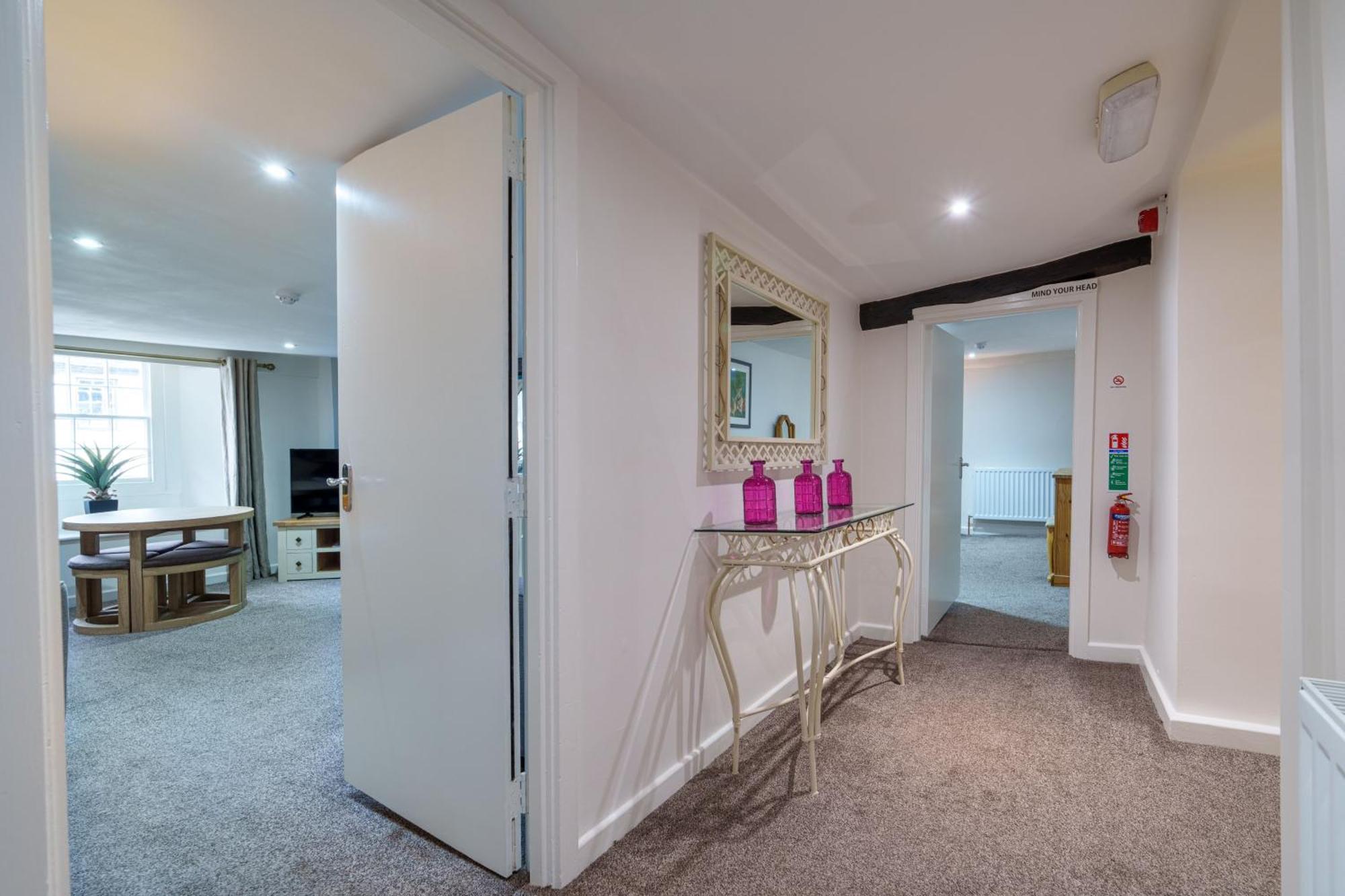 Library View Apartment Κένταλ Εξωτερικό φωτογραφία