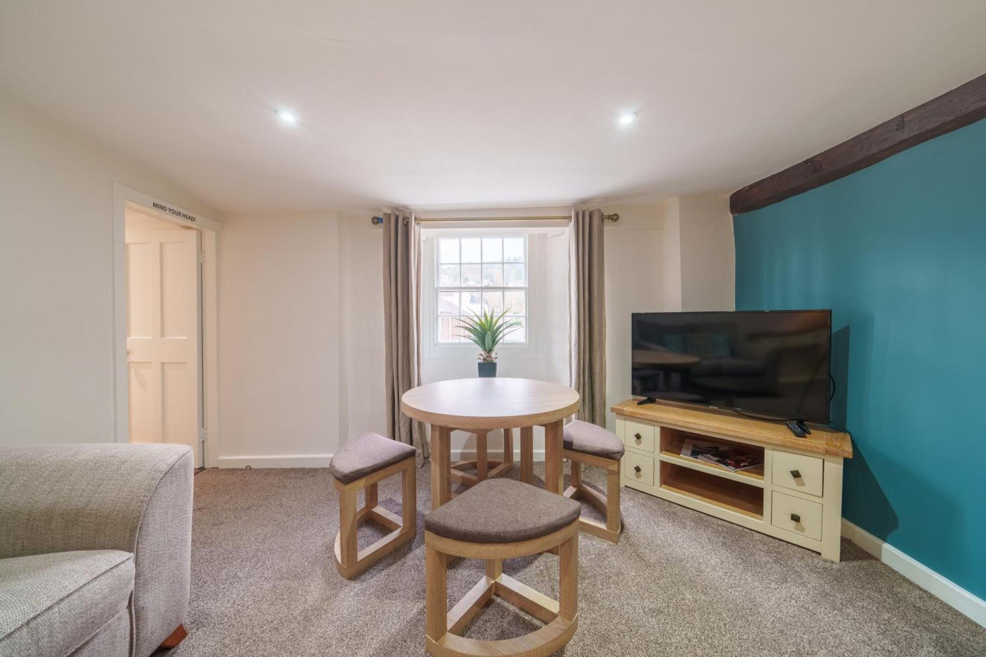 Library View Apartment Κένταλ Εξωτερικό φωτογραφία